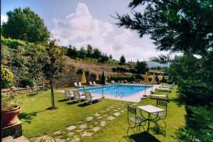 Prenota il tuo Agriturismo a Cortona in Valdichiana, Toscana per le tue prossime vacanze in affitto con piscina a Castelfranco di Sopra provincia di A 10