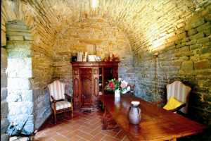 Prenota il tuo Agriturismo a Cortona in Valdichiana, Toscana per le tue prossime vacanze in affitto con piscina a Castelfranco di Sopra provincia di A 8