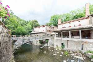 Prenota adesso la tua vacanza a Loro Ciuffenna in Toscana in questa bellissima residenza esclusiva con piscina  in provincia di Arezzo a Loro Ciuffenn