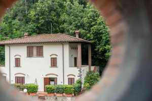 Prenota adesso la tua vacanza a Loro Ciuffenna in Toscana in questa bellissima residenza esclusiva con piscina  in provincia di Arezzo a Loro Ciuffenn 11