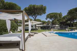 Seafront vacation villa rental with pool in Roccamare Castiglione della Pescaia, Maremma Tuscany. Villa with 7 bedrooms and 7 bathrooms 