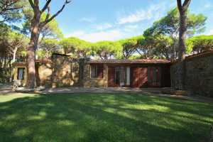 villa for rent in roccamare in Castiglione della Pescaia with 12 beds and beach hut