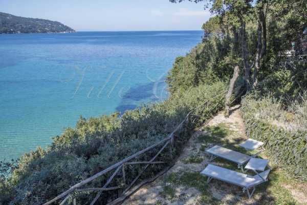 Amazing villa with a beautiful terrace overlooking the Elba Island sea with private access to the beach, villa on the sea for rent in Marciana Elba Is