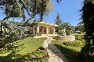 Prenota la residenza esclusiva in affittoper vacanza a Ragusa , offre un parco rigoglioso con piscina coperta e scoperta e SPA 6